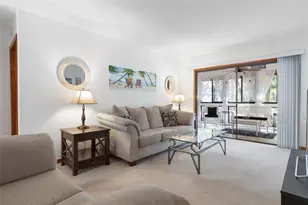 24 Fairways Cir, Palm Coast, FL 32137 - Photo 5