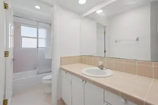 13 Madeira Ct, Palm Coast, FL 32137 - Photo 25