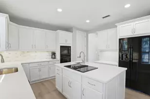 13 Madeira Ct, Palm Coast, FL 32137 - Photo 11