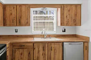 8 Berkshire Ln, Palm Coast, FL 32137 - Photo 15