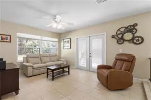 19 Cooper Ln, Palm Coast, FL 32137 - Photo 9