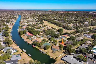 37 Carlson Lane, Palm Coast, FL 32137 - Photo 7