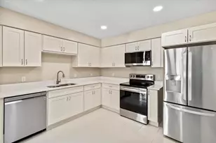 636 Brown Pelican Dr, Daytona Beach, FL 32119 - Photo 9