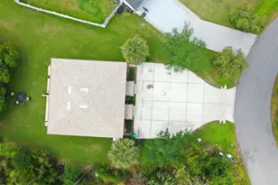 23 Regent Ln, Palm Coast, FL 32164 - Photo 5