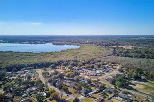 5118 Royal Oak Dr, Fruitland Park, FL 34731 - Photo 9