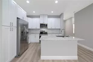 37 Regent Ln, Palm Coast, FL 32164 - Photo 11