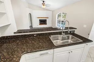 610 N Summit Ave, Lake Helen, FL 32744 - Photo 41