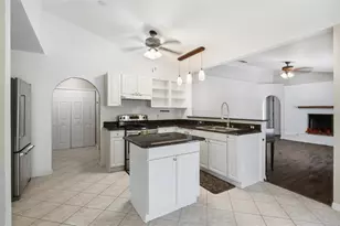 610 N Summit Ave, Lake Helen, FL 32744 - Photo 5