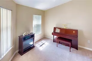 20 Burning Wick Pl, Palm Coast, FL 32137 - Photo 9