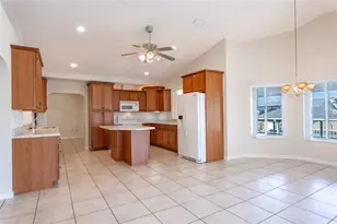 21 Claymont Ct S, Palm Coast, FL 32137 - Photo 7