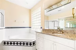 8022 Canyon Lake Cir, Orlando, FL 32835 - Photo 21