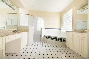 8022 Canyon Lake Cir, Orlando, FL 32835 - Photo 19