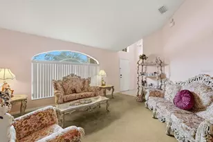 2270 Carson Ln, Deltona, FL 32738 - Photo 7