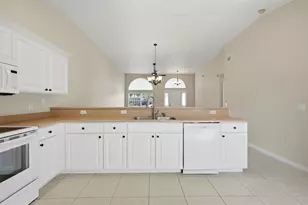 5 Lynn Pl, Palm Coast, FL 32137 - Photo 13