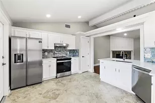 2143 Hovington Cir E, Jacksonville, FL 32246 - Photo 5