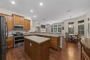 8664 Derry Dr, Jacksonville, FL 32244 - Photo 9