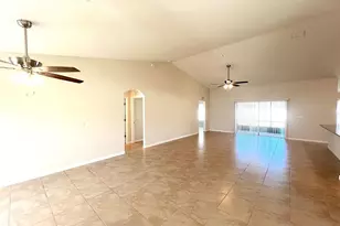 9 Raemond Ln, Palm Coast, FL 32164 - Photo 9