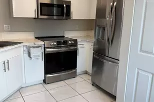 1420 SW 47th Ave, Deerfield Beach, FL 33442 - Photo 3