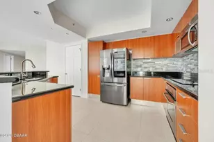 231 Riverside Dr, Daytona Beach, FL 32117 - Photo 7