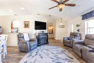 2 Edwin Ln, Palm Coast, FL 32164 - Photo 5