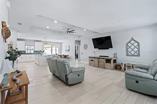 13 Lemay Pl, Palm Coast, FL 32137 - Photo 11