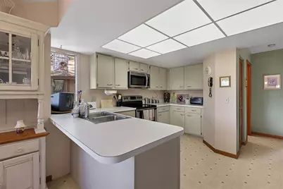 12 Greenbriar Court, Palm Coast, FL 32137 - Photo 9