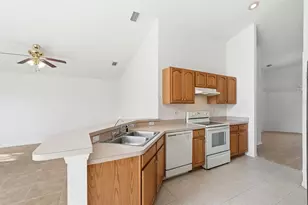 20 Wendy Ln, Palm Coast, FL 32164 - Photo 7