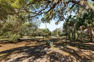 11 Fairways Cir, Palm Coast, FL 32137 - Photo 23