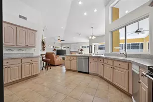 1 Burning Wick Pl, Palm Coast, FL 32137 - Photo 9