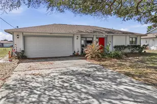 4 Coral Reef Ct S, Palm Coast, FL 32137 - Photo 1