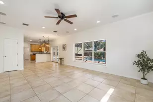 4 Lake Charles Pl, Palm Coast, FL 32137 - Photo 11