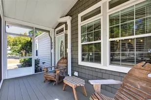 808 Front St, Welaka, FL 32193 - Photo 7