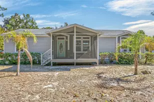 808 Front St, Welaka, FL 32193 - Photo 1