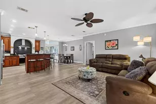 808 Front St, Welaka, FL 32193 - Photo 9