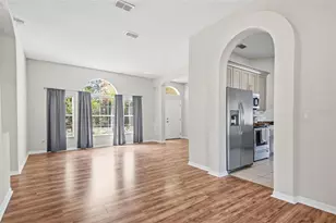 33 Phoenix Ln, Palm Coast, FL 32164 - Photo 11