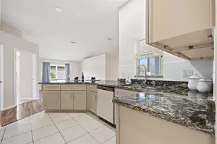 33 Phoenix Ln, Palm Coast, FL 32164 - Photo 37