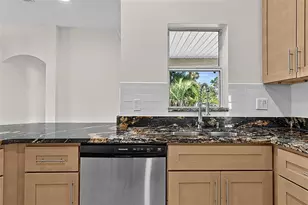 33 Phoenix Ln, Palm Coast, FL 32164 - Photo 15