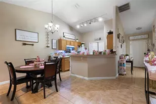 18 Regina Ln, Palm Coast, FL 32164 - Photo 9