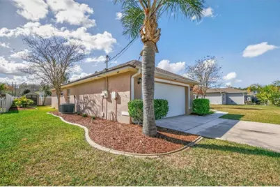 8 Zenger Court, Palm Coast, FL 32164 - Photo 3