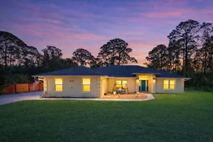 633 Art Center Ave, New Smyrna Beach, FL 32168 - Photo 1
