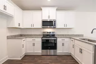 7 Ullynn Pl, Palm Coast, FL 32164 - Photo 3