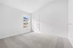 7 Ullynn Pl, Palm Coast, FL 32164 - Photo 9