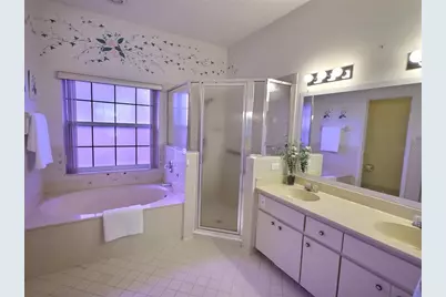 6 Montauk Court, Palm Coast, FL 32164 - Photo 9