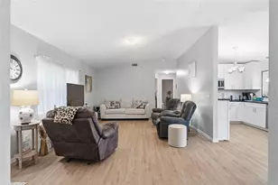 3035 Queen Palm Dr, Edgewater, FL 32141 - Photo 11