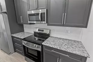 31 Louvet Ln, Palm Coast, FL 32137 - Photo 9