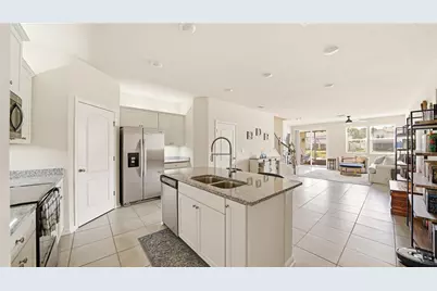 172 Redbud Road, Palm Coast, FL 32137 - Photo 3