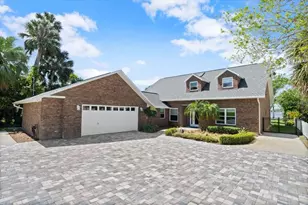 1517 N Halifax Ave, Daytona Beach, FL 32118 - Photo 1