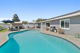 589 Clairmont Ln, South Daytona, FL 32119 - Photo 47