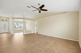 33 Brownstone Ln, Palm Coast, FL 32137 - Photo 17