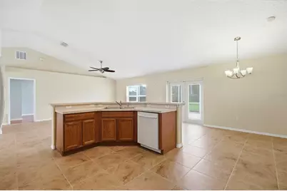 33 Brownstone Lane, Palm Coast, FL 32137 - Photo 9